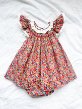 Load image into Gallery viewer, {Sutherby Girls} The Smocked Bishop Set - Festive Floral
