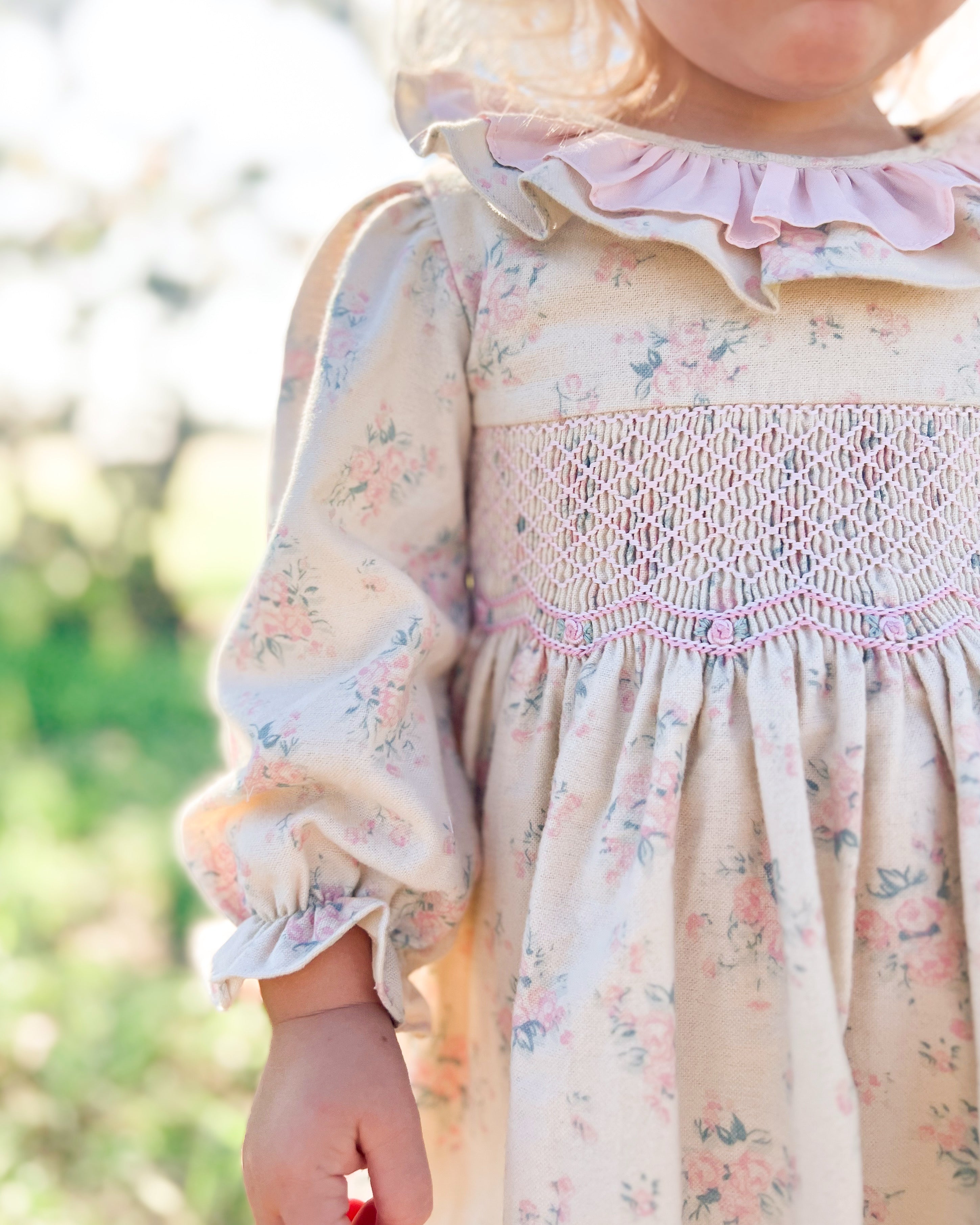 {Sutherby Girls} Signature Smocked Dress - Antique Floral