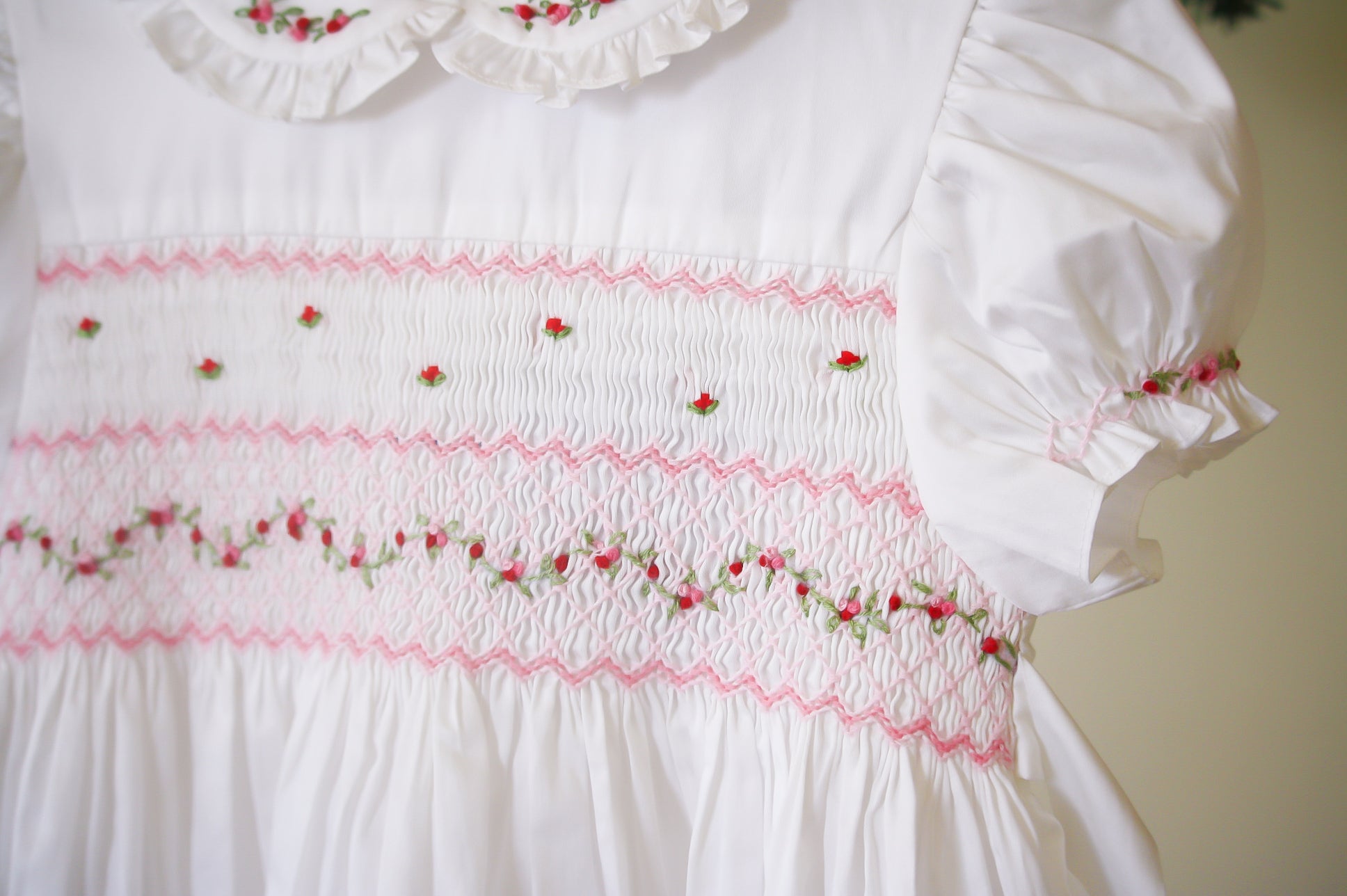 {Sutherby Girls} Signature Smocked Dress ~ Holly Rosebud