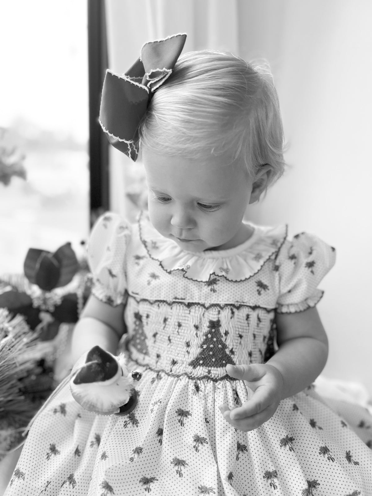 The Hair Bow - Traditional Red w/ Red Picot Trim